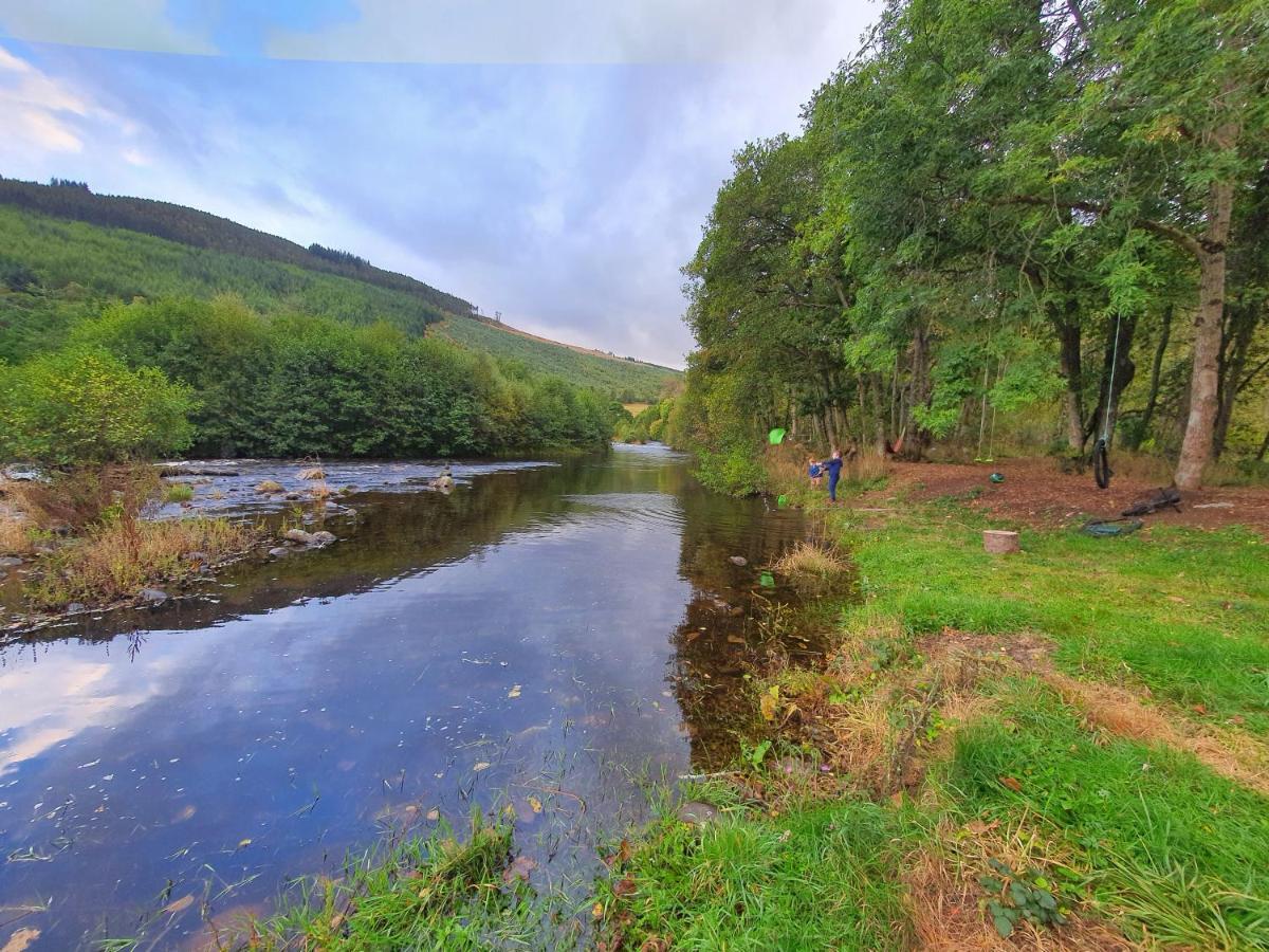 Apartment River Hot Tub Drumnadrochit